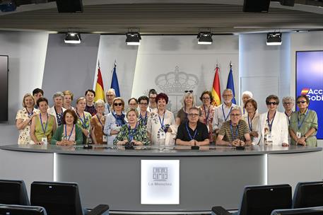 5/06/2026. Visitas del programa Moncloa Abierta. Participantes en el programa Moncloa Abierta, en la sala de prensa de la Secretaría de Esta...